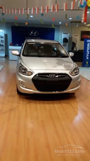 Hyundai Grand Avega GL MT 2015 model sport fitur canggih irit bbm nyaman ( Diskon spesial )