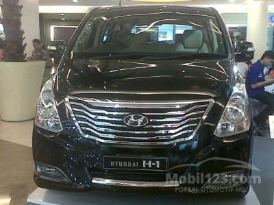 Hyundai H-1 2.4 Royale Gasoline (bensin)