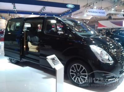 Hyundai H-1 2.5 Limited Black Edition Habisin Stock, Unit Terbatas... Kami berikan harga Fantastis Untuk ANDA.