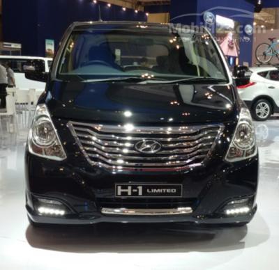 Hyundai H1 Black Edition varian terbaru kabin luas fitur canggih ( Diskon menggiurkan )