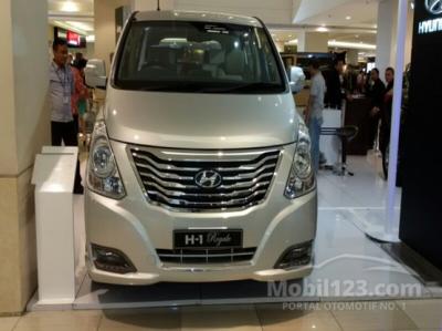 Hyundai H1 Royale CRDI VGT Kabin luas mewah cocok buat keluarga ( Diskon besar )