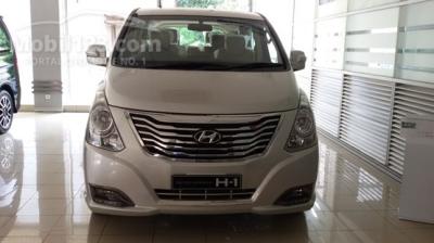 Hyundai H1 Royale Gasoline kabin luas fitur canggih mewah nyaman ( Big sale )