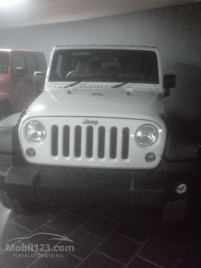 JEEP WRANGLER SPORT RENEGADE PLUS 4DOOR 3.6L WHITE