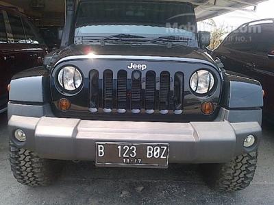 Jeep Wrangler Sahara 4DR 3.6 AT 2012