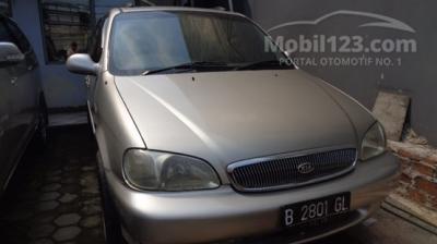 KIA Carnival Automatic Tahun 2000