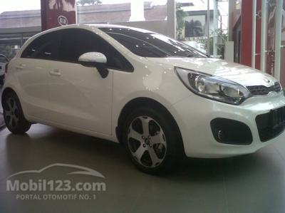 KIA RIO CBU 1400 CC WARANNTY TERBAIK 5 TAHUN DISKON TERBAIK KIA ATPM PUSAT