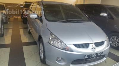 MITSUBISHI GRANDIS GLS TIPTRONIK 2010