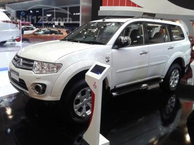 MITSUBISHI PAJERO SPORT DAKAR NEW 2015 PROMO AKHIR TAHUN TELEPON