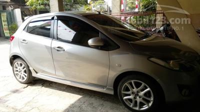 Mazda 2 HB Sport 2013 CBU 1.5 Sedan - Silver - Manual