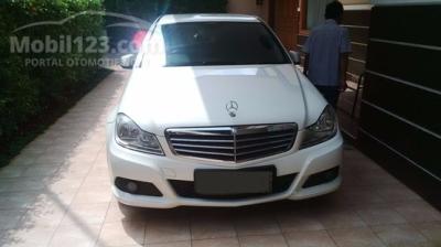 Mercedes-Benz C200 CGI Classic 2012 Siap pakai