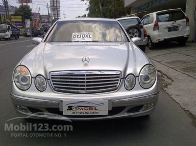 Mercedes-Benz E240 2,6 W211 2.6 V6 tahun 2003