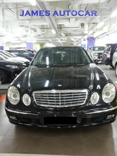 Mercedes-Benz E260 Triptonik 2005 Hitam