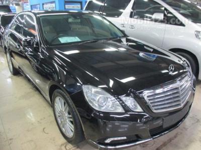 Mercedes-Benz E300 3.0 Avantgarde AMG Automatic Tahun 2009 Hitam