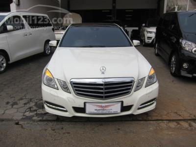 Mercedes-Benz E300 Avantgarde AMG Panoramic White 2012