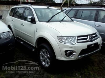 Mitsubishi Pajero Sport DAKAR NEW NIK 2014 WARNA PUTIH ADA DI SINI SIAPA CEPAT