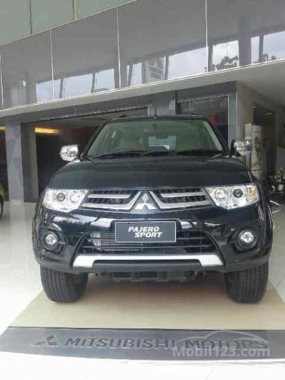 Mitsubishi Pajero Sport Exceed AT Ready All Colour