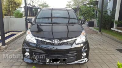 Mobil Kedutaan - 2012 Toyota Avanza 1.5 Veloz Wagon