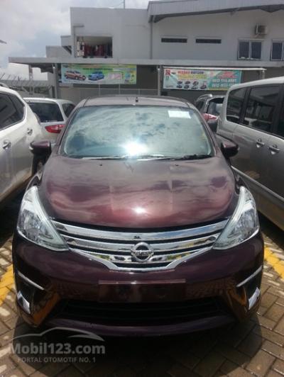 NISSAN GRAND LIVINA TDP 30JUTAAN BERHADIAH LANGSUNG