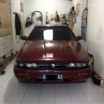 Nissan Cefiro 1990 Antik (KM 25 RB)