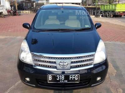 Nissan Grand Livina 1.5 Ultimate AT 2010