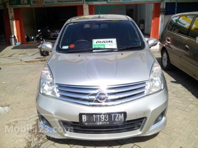 Nissan Grand Livina HWS 2012 AT silver TERPERCAYA DAN BERGARANSI