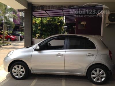 Nissan March 2013 tangan 1 mulus barang simpanan