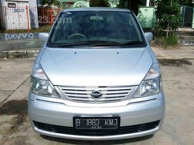 Nissan Serena Confort Touring 2.0 AT 2009 Istimewa