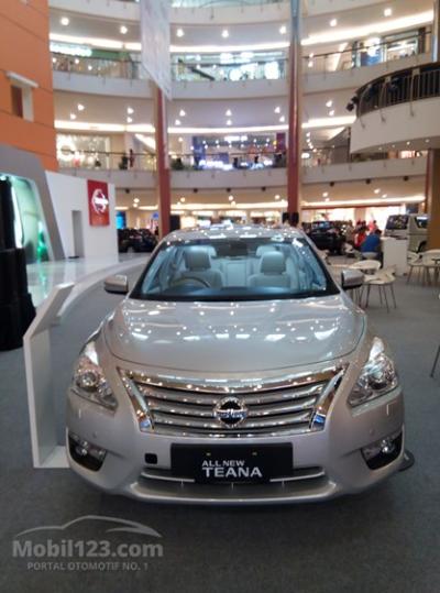 Nissan Teana nya Ready Gan...