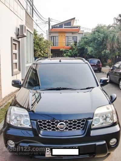 Nissan Xtrail ST AT 2005 Hitam Terawat Sekali