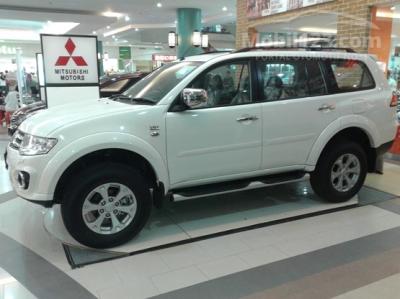 PAJERO SPORT DAKAR 4X2 AUTOMATIC HABISIN STOCK DISCOUNT BESAR DAN VOUCHER 5 JUTA 2015