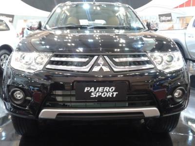 PAJERO SPORT EXCEED 2WD AUTOMATIC DEALER TANGERANG MAXIMAL DISCOUNT 2015