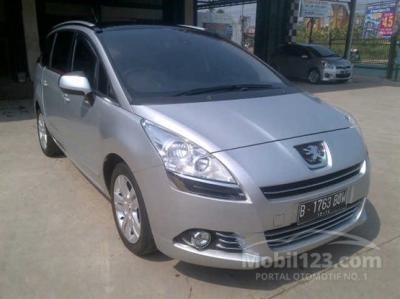 Peugeot 5008 Panoramic Full Spec 2011 Silver