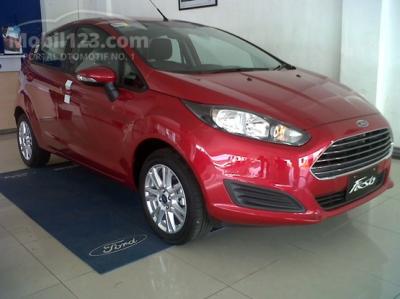 Promo Ford Fiesta Trend Matik 2015