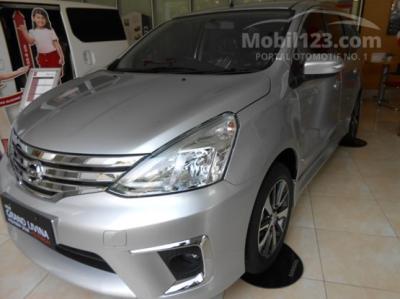 Promo Grand Livina 2015 terbaru, banyak bonus aksesoris dan diskon