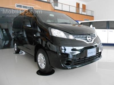 Promo Kredit Murah Nissan Evalia 2015, Kredit Nissan Murah Banyak Bonusnya