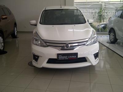 Promo Nissan Grand Livina Autech 2015 Kredit Bunga Murah