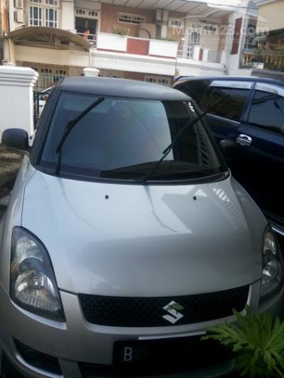 Suzuki Swift 1.5 ST 2009 Mulus