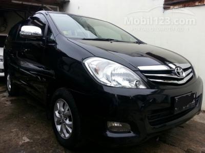 Toyota Innova G 2010