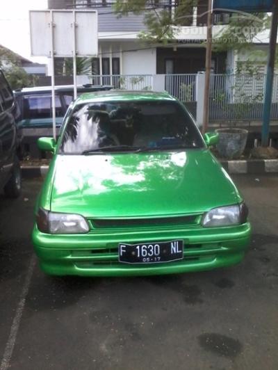 Toyota Starlet Hijau yang Unik