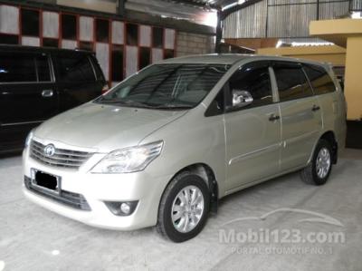 Toyota kijang grand innova E plus 2.0 manual thn 2012