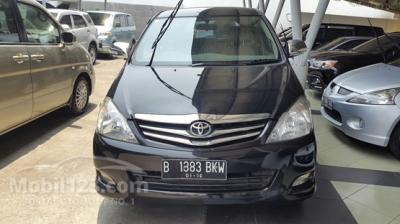 Toyota kijang innova G At hitam 2011 siap pakai