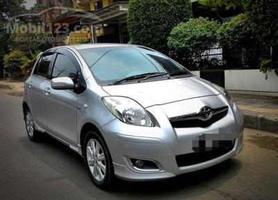 Toyota yaris E 2011 AT tgn pertama service record