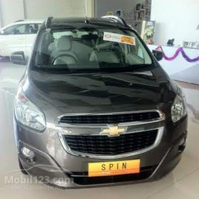 Valentine Promo Chevrolet Spin 1.3 LS Diesel 2015 DOUBLE AIRBAG