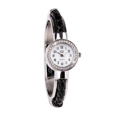 Yadas Korea WI-1443 Black Jam Tangan Wanita