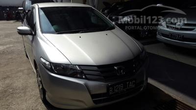 honda city vtec matic warna silver thn 2010