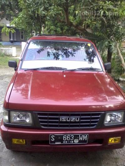 isuzu panther new royale thn 2000 bagus sekali