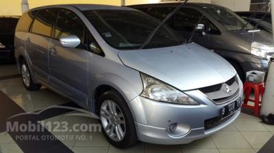 mitsubishi grandis GT silver 2009 cash kredit dp ringan