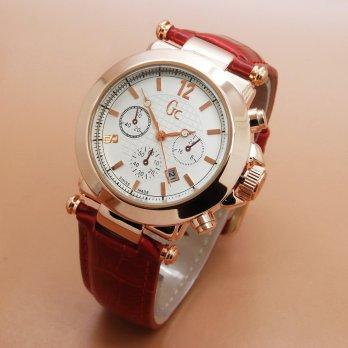 [Guess Collection] Jam Tangan Wanita Leather