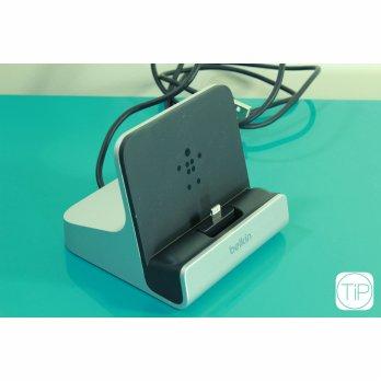 Belkin Express Dock for iPad,iPhone,iPod touch - Clearence Stok (dus rusak)