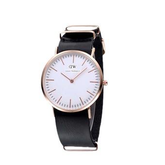 Dweey Women's Black Leather Strap Watch (Intl)  